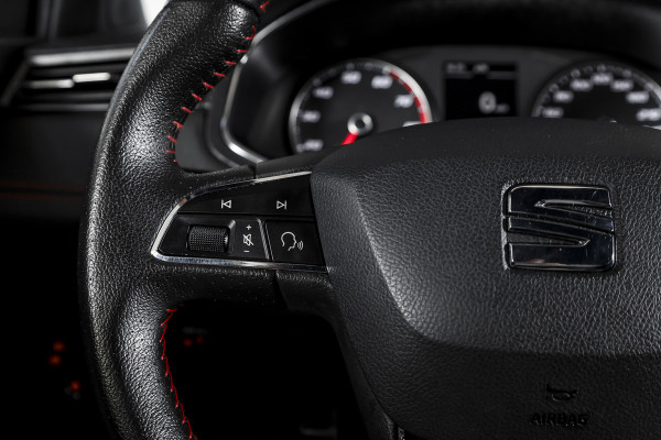 Seat Arona 1.0 TSI 116 PK FR | Cruise | PDC | Camera | ECC | Trekhaak | LM 17" |