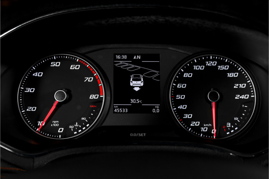 Seat Arona 1.0 TSI 116 PK FR | Cruise | PDC | Camera | ECC | Trekhaak | LM 17" |