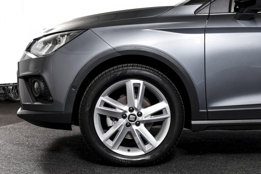 Seat Arona 1.0 TSI 116 PK FR | Cruise | PDC | Camera | ECC | Trekhaak | LM 17" |