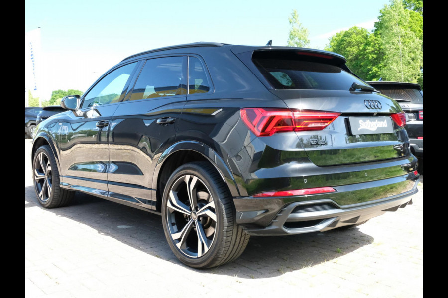 Audi Q3 45 TFSI e S edition 245 PK | Panoramadak | Sonos | Elektrische Klep | Camera | Alcantara bekleding | Stoelverwarming | Dodehoek Sensoren | 20 Inch |