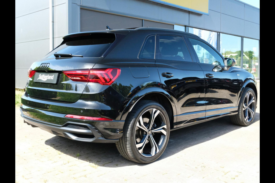 Audi Q3 45 TFSI e S edition 245 PK | Panoramadak | Sonos | Elektrische Klep | Camera | Alcantara bekleding | Stoelverwarming | Dodehoek Sensoren | 20 Inch |