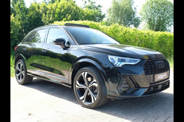 Audi Q3 45 TFSI e S edition 245 PK | Panoramadak | Sonos | Elektrische Klep | Camera | Alcantara bekleding | Stoelverwarming | Dodehoek Sensoren | 20 Inch |