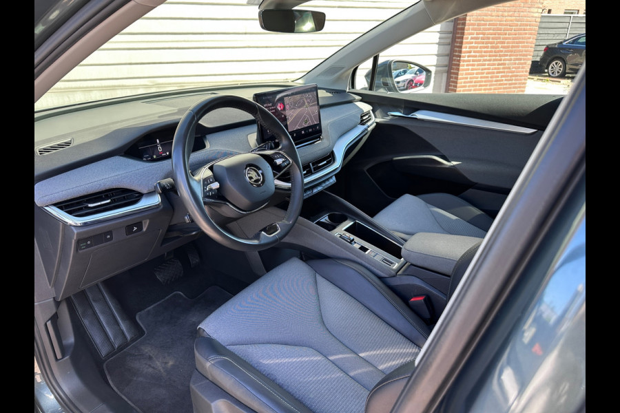 Škoda ENYAQ iV 60|SOH 90%|Warmtepomp|Trekhaak|Panoramadak|ACC|Camera