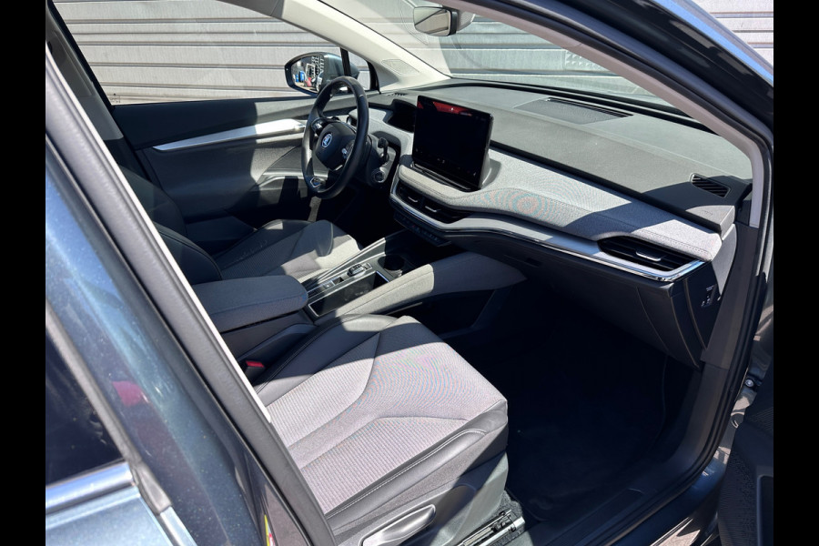 Škoda ENYAQ iV 60|SOH 90%|Warmtepomp|Trekhaak|Panoramadak|ACC|Camera