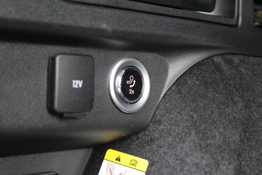 Ford Kuga 2.5 PHEV ST-Line X | Panoramadak | Trekhaak | BLIS | B&O | Full Options