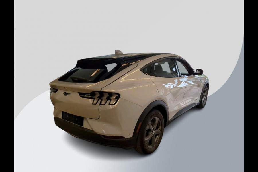 Ford Mustang Mach-E Extended RWD 98 kWh | 45.500 KM | SOH 95% | Volledig lederen interieur | WORDT VERWACHT!