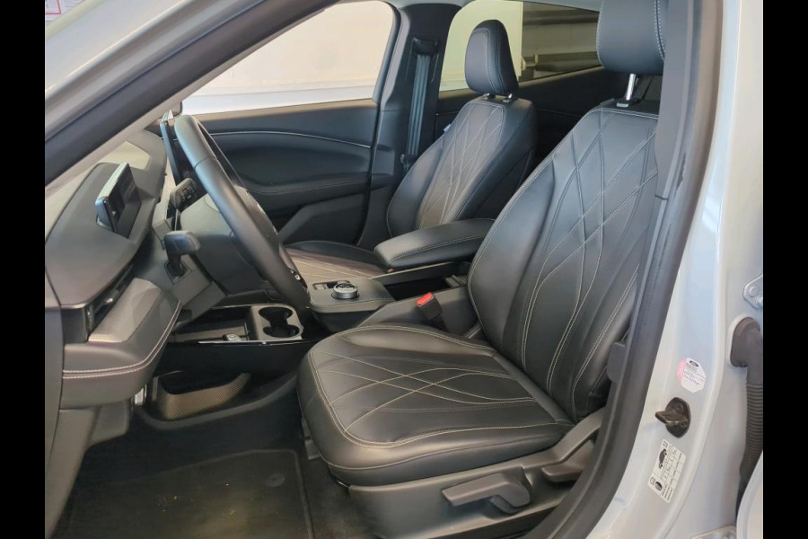 Ford Mustang Mach-E Extended RWD 98 kWh | 45.500 KM | SOH 95% | Volledig lederen interieur | WORDT VERWACHT!