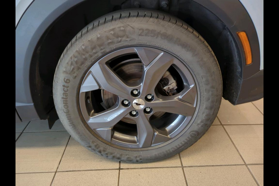 Ford Mustang Mach-E Extended RWD 98 kWh | 45.500 KM | SOH 95% | Volledig lederen interieur | WORDT VERWACHT!