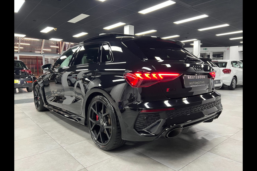 Audi A3 Sportback 2.5 RS 3 quattro | Ceramic |Head-Up| B&O