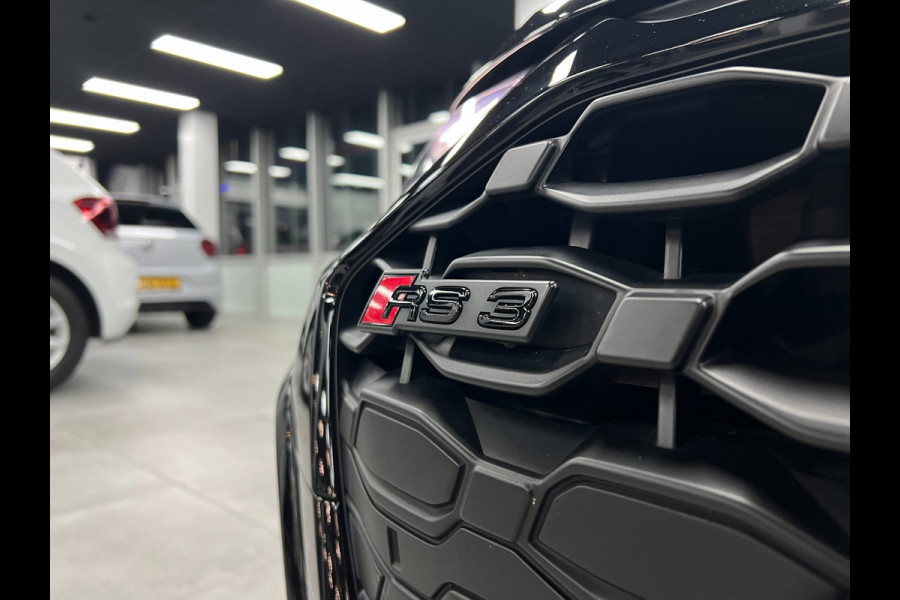 Audi A3 Sportback 2.5 RS 3 quattro | Ceramic |Head-Up| B&O