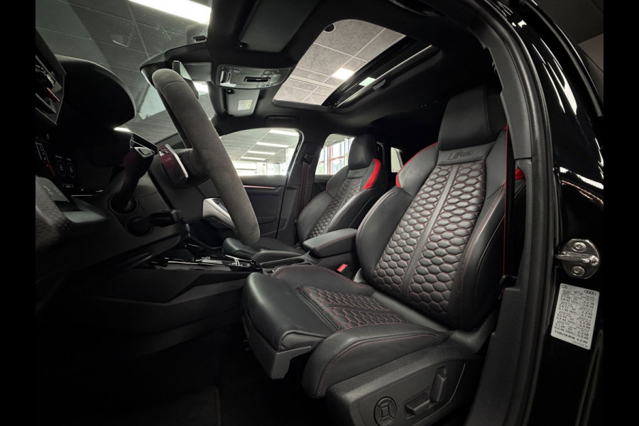 Audi A3 Sportback 2.5 RS 3 quattro | Ceramic |Head-Up| B&O