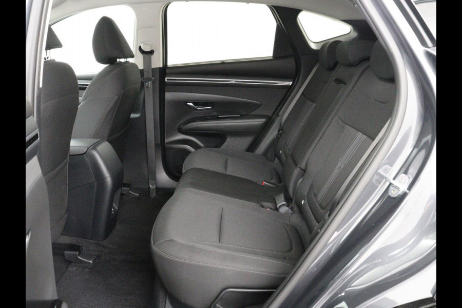 Hyundai Tucson 1.6 T-GDI PHEV Comfort 4WD | SOH 97,8% | Adaptive cruise | Carplay | Camera | Navigatie | Full LED | 19'' | Keyless | Climate control | Bluetooth | Plug In