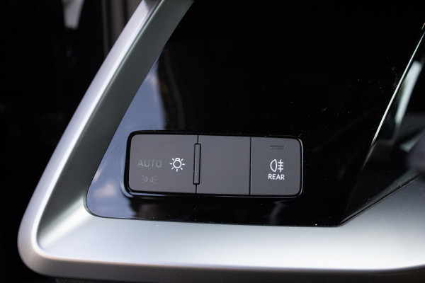Audi A3 Sportback 45 TFSIe Sline Compt PANO CAMERA STOELVERWARMING