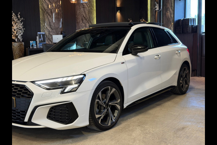 Audi A3 Sportback 30 TFSI 3X S-LINE|PANO|BOMVOL!