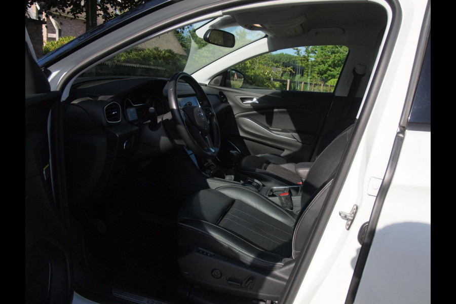 Opel Grandland X 1.2 Turbo Ultimate | Apple Carplay | Cruise Control | Parkeersensoren | Leder-pakket |