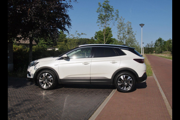 Opel Grandland X 1.2 Turbo Ultimate | Apple Carplay | Cruise Control | Parkeersensoren | Leder-pakket |