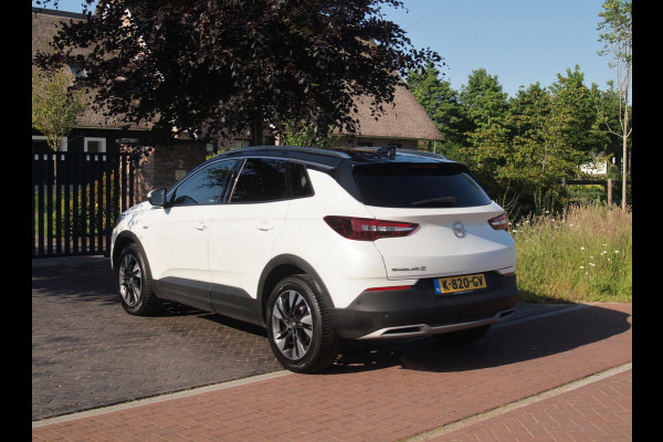 Opel Grandland X 1.2 Turbo Ultimate | Apple Carplay | Cruise Control | Parkeersensoren | Leder-pakket |