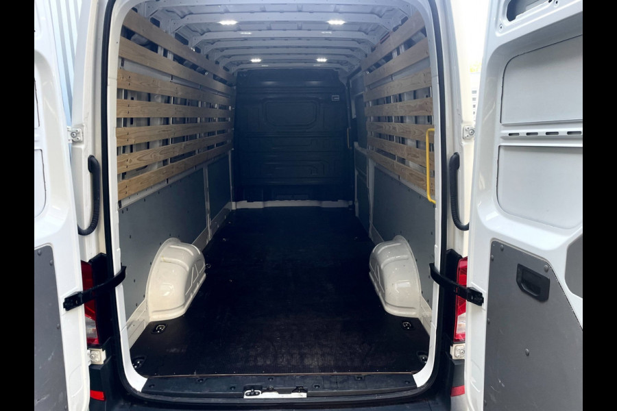 Volkswagen Crafter 35 2.0 TDI L4H3 NAVI AIRCO 140 PK AUTOMAAT CARPLAY