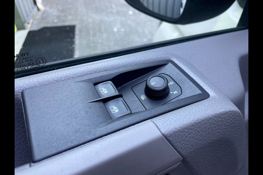 Volkswagen Crafter 35 2.0 TDI L4H3 NAVI AIRCO 140 PK AUTOMAAT CARPLAY
