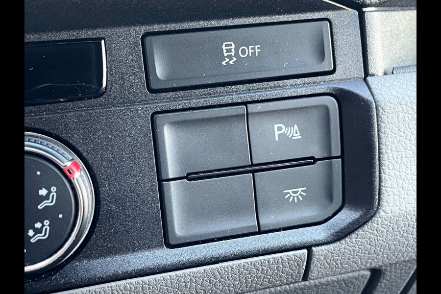 Volkswagen Crafter 35 2.0 TDI L4H3 NAVI AIRCO 140 PK AUTOMAAT CARPLAY