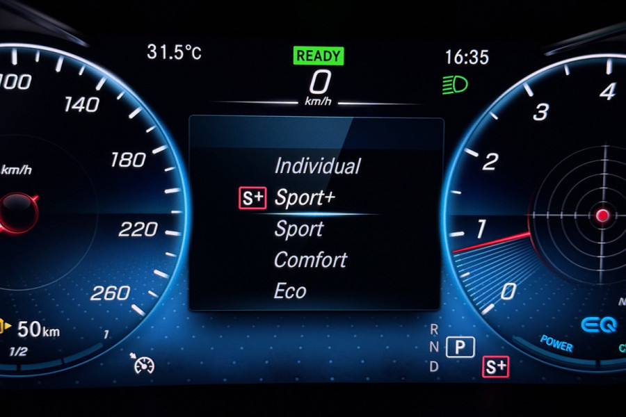 Mercedes-Benz C-Klasse Estate 200 Business Solution AMG (PANORAMADAK, SFEERVERLICHTING, MULTIBEAM KOPLAMPEN, DIGITALE COCKPIT)