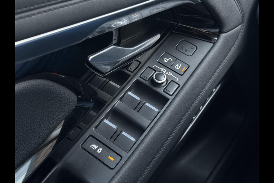 Land Rover Range Rover Evoque 2.0 P200 AWD R-Dynamic SE 1e Eigenaar|Navi|Clima|Pano|Cruise|Camera|PDC P+A|Carplay|Stoelverw|Leder|APK tot 11-2026