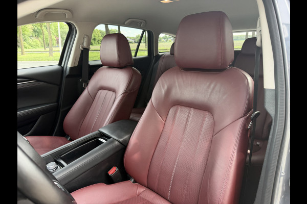 Mazda 6 Sportbreak 2.0 SkyActiv-G 165 Luxury / Automaat / Camera / Carplay / verw. & gev. v. stoelen / Leder /