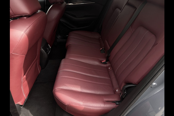 Mazda 6 Sportbreak 2.0 SkyActiv-G 165 Luxury / Automaat / Camera / Carplay / verw. & gev. v. stoelen / Leder /