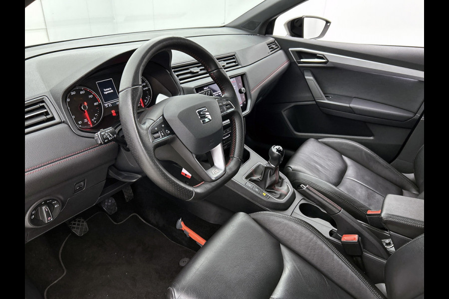 Seat Ibiza 1.0 TSI FR Business Intense FR (NAVIGATIE, LEDER, CLIMA, CAMERA, 1e EIGENAAR, GOED ONDERHOUDEN)