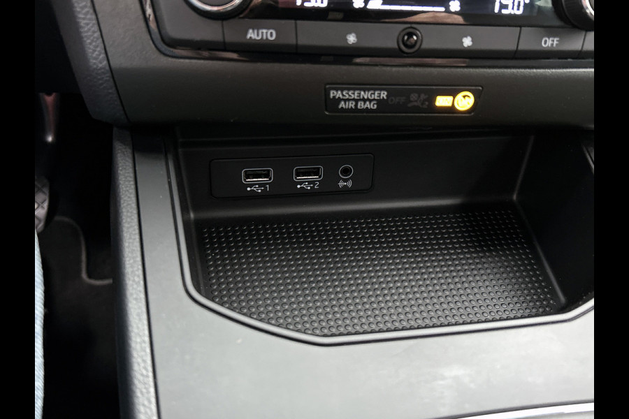 Seat Ibiza 1.0 TSI FR Business Intense FR (NAVIGATIE, LEDER, CLIMA, CAMERA, 1e EIGENAAR, GOED ONDERHOUDEN)