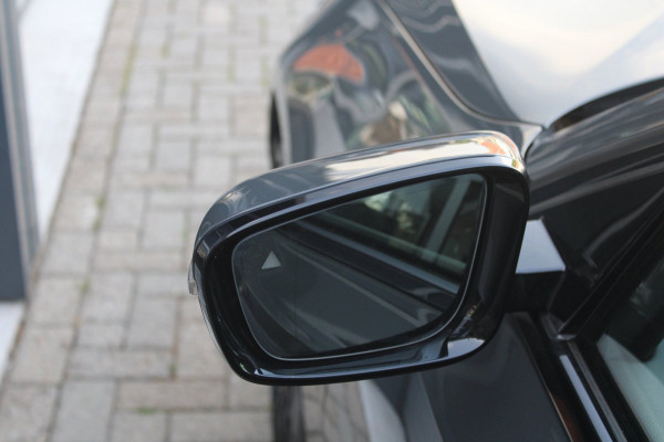 BMW 3 Serie Touring 320e xDrive M-Sport LCI | Pano | Head-up | HIFI | 19''