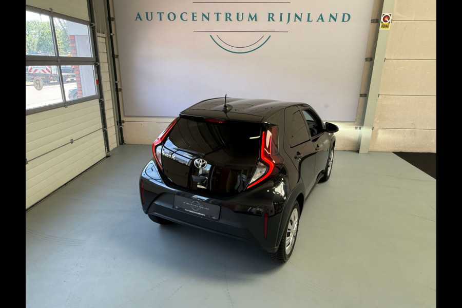 Toyota Aygo X 1.0 VVT-i MT Play Camera, Stoelverwarming