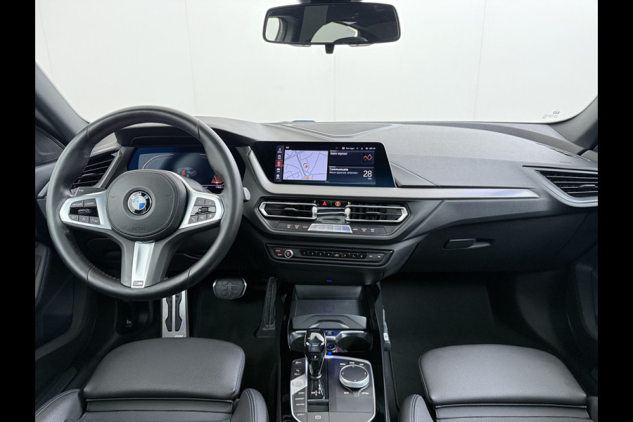 BMW 2 Serie Gran Coupé 218i Automaat M-Sport High Executive Panoramadak Live Cockpit Apple Carplay Android Auto Camera Navi Ecc Cruise Contr Privacy Glas Led Achteruitrijassistent Regen-Lichtsensor Hifi-Systeem DAB Dealeronderhouden 1e Eigenaar Origineel Nederlandse Auto