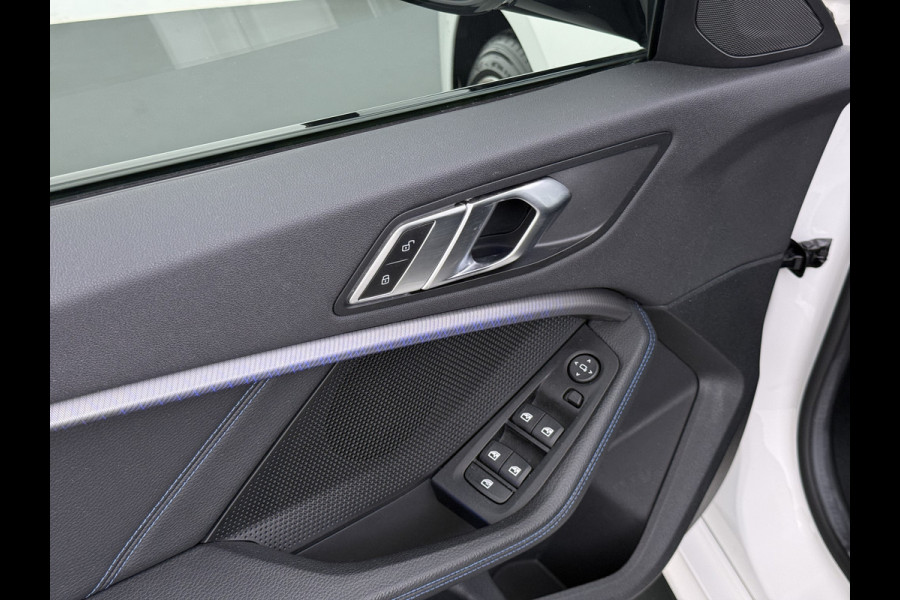 BMW 2 Serie Gran Coupé 218i Automaat M-Sport High Executive Panoramadak Live Cockpit Apple Carplay Android Auto Camera Navi Ecc Cruise Contr Privacy Glas Led Achteruitrijassistent Regen-Lichtsensor Hifi-Systeem DAB Dealeronderhouden 1e Eigenaar Origineel Nederlandse Auto