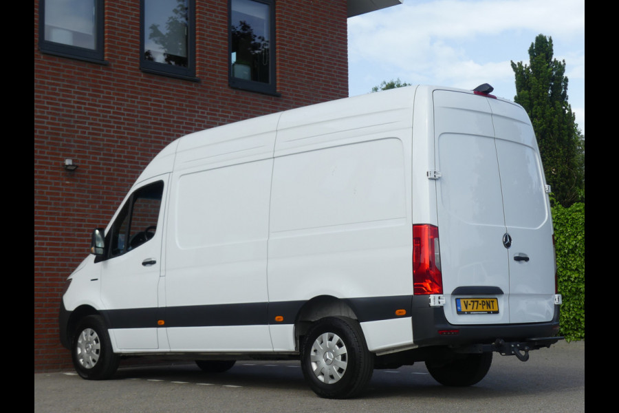 Mercedes-Benz eSprinter 320 L2H2 81kWh Trekhaak/Camera/Navigatie/Standkachel