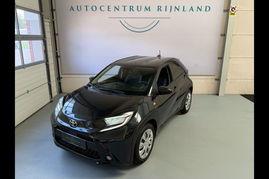 Toyota Aygo X 1.0 VVT-i MT Play Camera, Stoelverwarming