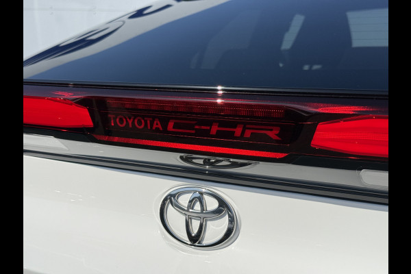Toyota C-HR 1.8 Hybrid 140 Dynamic | ACC | CarPlay | Camera | Keyless | 18 inch