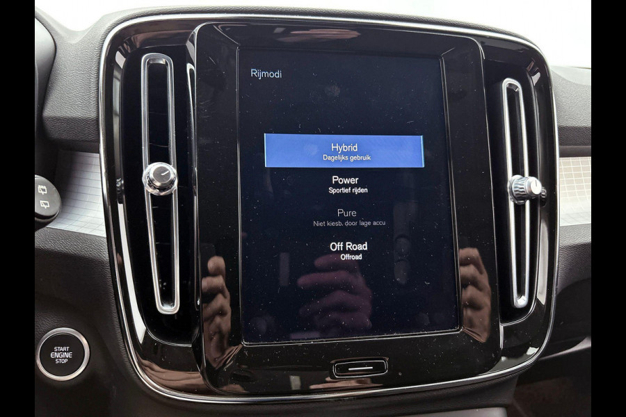 Volvo XC40 1.5 T4 Plug-in hybrid Essential Bright CAMERA | EL-ACHTERKLEP | NAVI