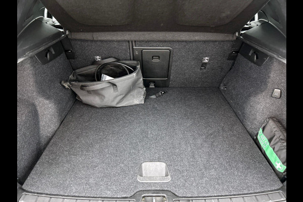Volvo XC40 1.5 T4 Plug-in hybrid Essential Bright CAMERA | EL-ACHTERKLEP | NAVI