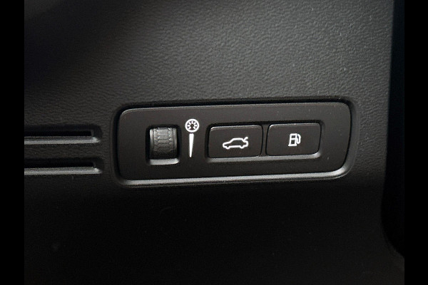 Volvo XC40 1.5 T4 Plug-in hybrid Essential Bright CAMERA | EL-ACHTERKLEP | NAVI