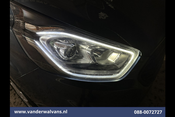 Ford Transit Custom 2.0 TDCI 131pk L2H1 Euro6 Airco | Camera | LED | Cruisecontrol | 2800kg Trekhaak Verwarmde voorruit, Parkeersensoren, Bijrijdersbank