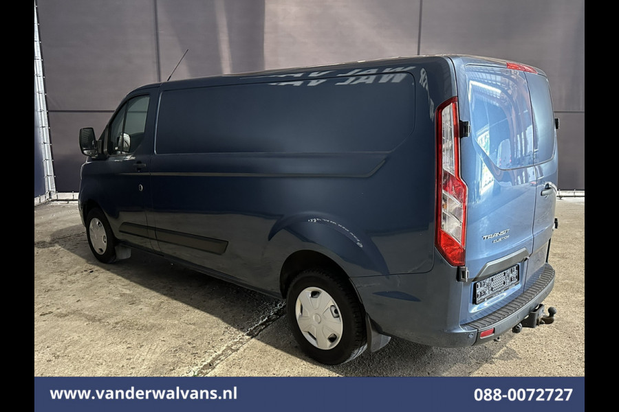 Ford Transit Custom 2.0 TDCI 131pk L2H1 Euro6 Airco | Camera | LED | Cruisecontrol | 2800kg Trekhaak Verwarmde voorruit, Parkeersensoren, Bijrijdersbank