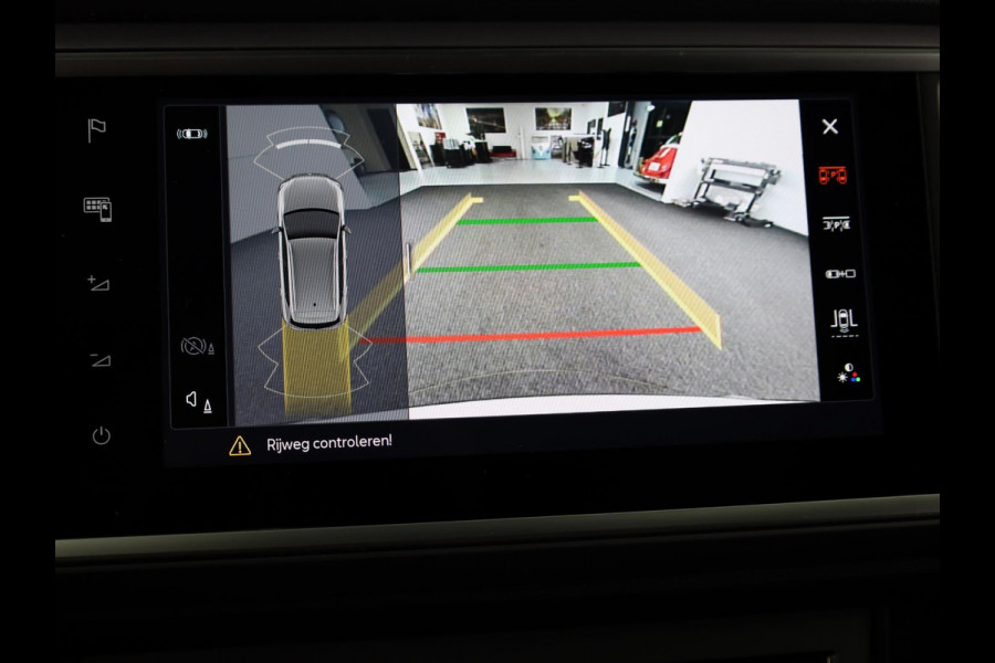 Seat Ateca 1.5 TSI FR Business Intense | Safe And Driving Pack XL | Velgen: 'Exclusive Cosmo Grey', 19 inch | Magic Black Metallic | Draadloze Carplay