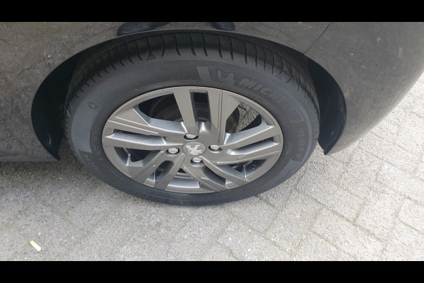 Peugeot 208 1.2 PureTech Active Pack
