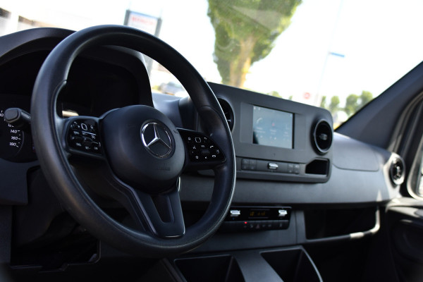 Mercedes-Benz Sprinter 317 1.9 CDI L2H2 DC PB Edition Camera, Cruise, Carplay, 170pk, LED, 3500kg Trekhaak, Automaat, Sensoren, Multimedia, Uniek!