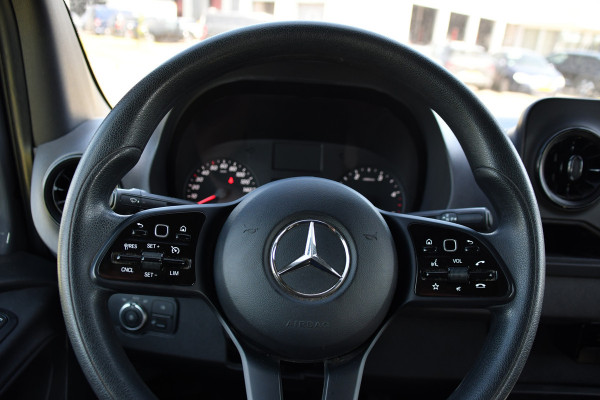 Mercedes-Benz Sprinter 317 1.9 CDI L2H2 DC PB Edition Camera, Cruise, Carplay, 170pk, LED, 3500kg Trekhaak, Automaat, Sensoren, Multimedia, Uniek!