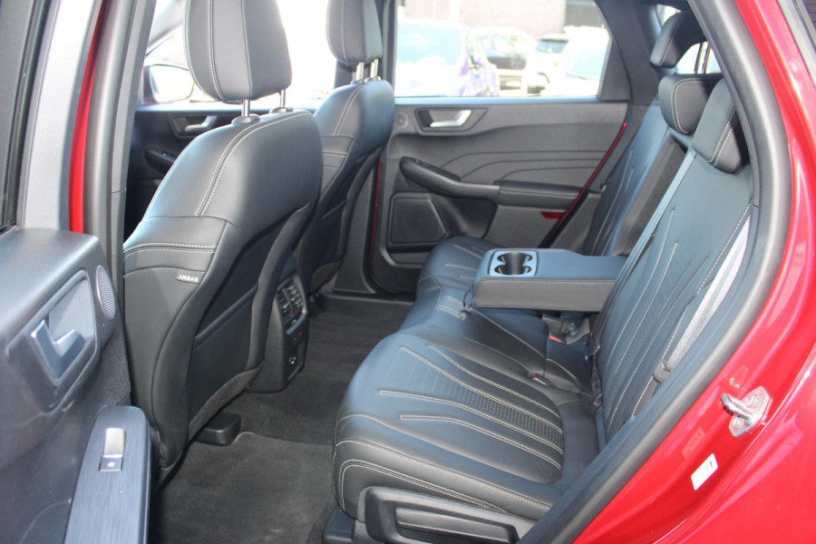 Ford Kuga 2.5 PHEV Vignale | Wegklapbare trekhaak | Panoramadak | Adaptive cruise control | Winter Pack | Bang&Olufsen | Dodehoeksensoren