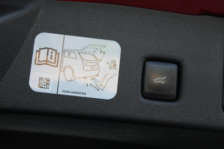 Ford Kuga 2.5 PHEV Vignale | Wegklapbare trekhaak | Panoramadak | Adaptive cruise control | Winter Pack | Bang&Olufsen | Dodehoeksensoren