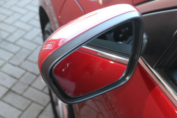 Ford Kuga 2.5 PHEV Vignale | Wegklapbare trekhaak | Panoramadak | Adaptive cruise control | Winter Pack | Bang&Olufsen | Dodehoeksensoren