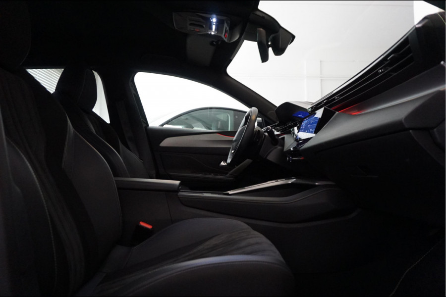 Peugeot 308 1.2 PureTech GT Aut8 NL Auto | Leer | Sfeerverlichting | Adaptieve cruise + Lane | Full LED | Dealer onderhouden